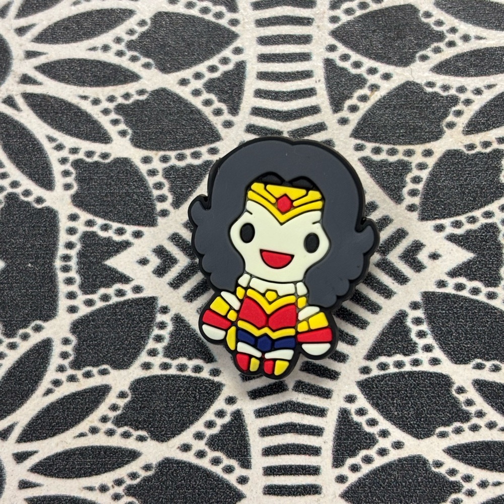 Wonder Woman Shoe Charm / Jibbit
